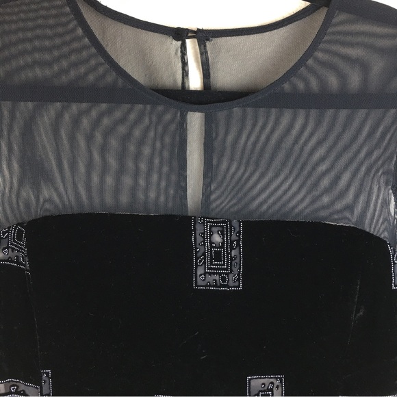 Suzanne Black Velvet Mesh Neck-Line Square Applique Detail Mini Dress Sz 8 - Picture 3 of 14